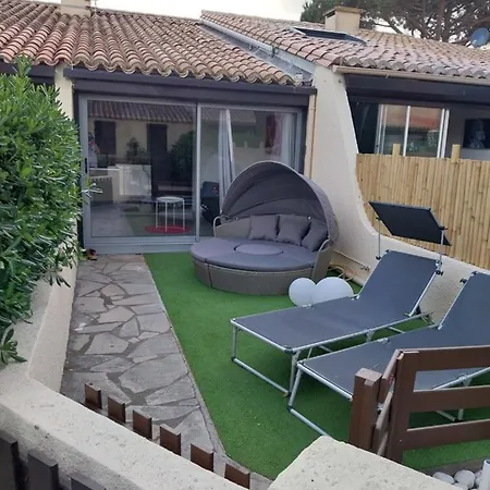 Charmante Heliovillage Camp Naturiste آجد